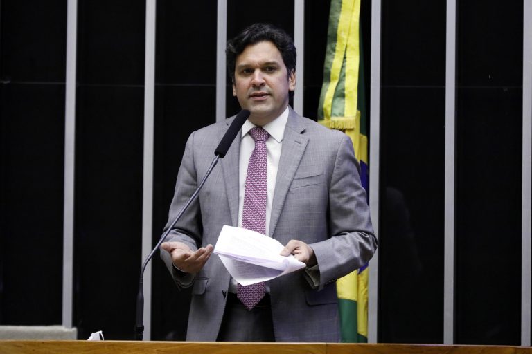Câmara aprova MP que cria o programa Casa Verde e Amarela