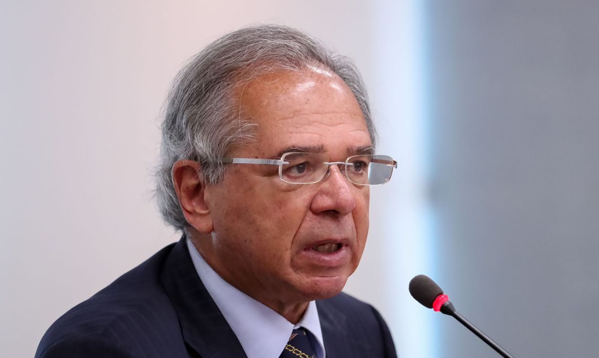 PIB do 3º trimestre aponta recuperação em V, diz Guedes