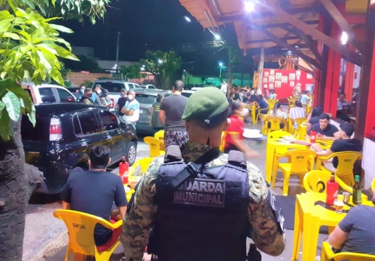Prefeitura vai fiscalizar bares e restaurantes na noite deste sábado