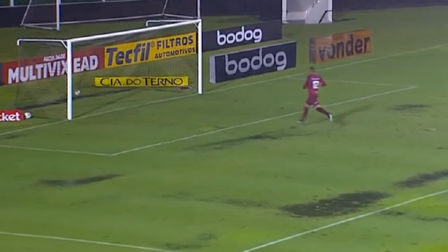 VÍDEO: Série B tem novo gol antes do meio-campo (e de primeira); veja