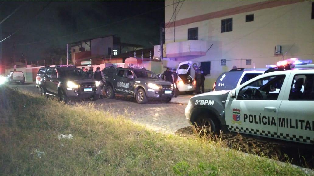 VÍDEO: Assalto termina com tiroteio perto de Shopping em Natal; assista