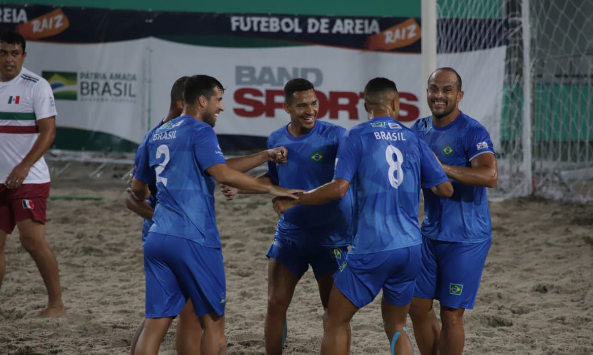 Brasil massacra México por 11 a 1 em Mundial de Futebol de Areia Raiz