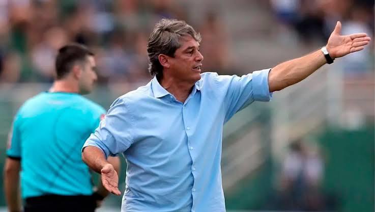 Ex-técnico do América-RN morre após complicações por covid-19