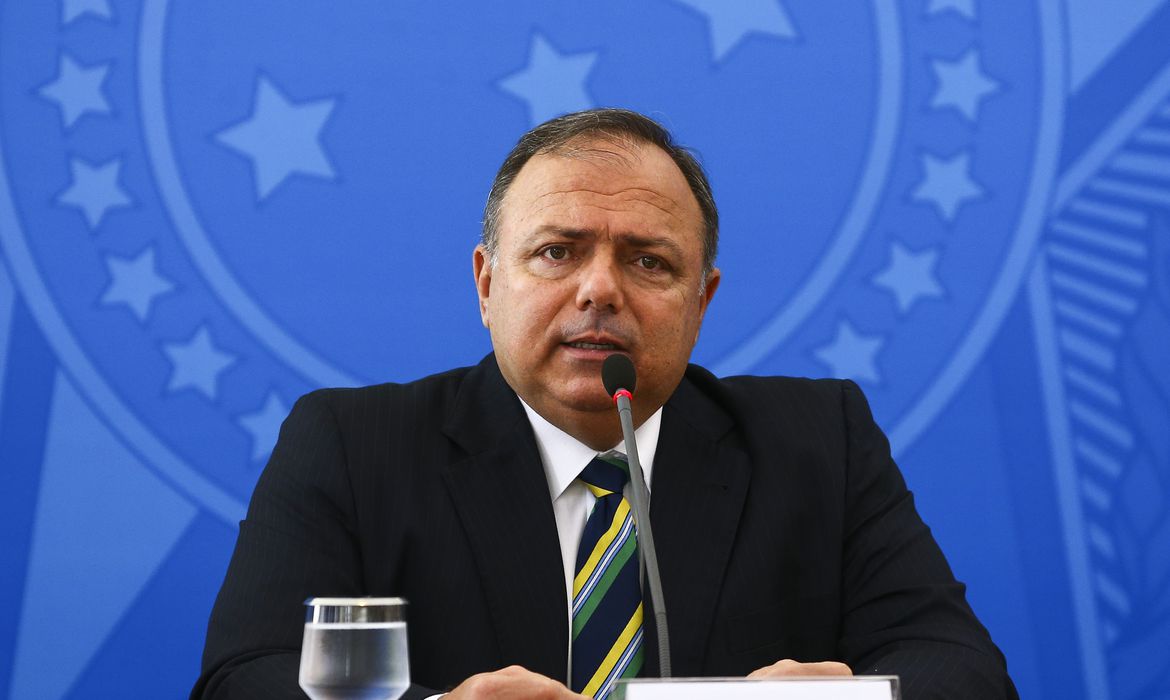 Vacinação contra covid-19 pode ter início em fevereiro, afirma Pazuello