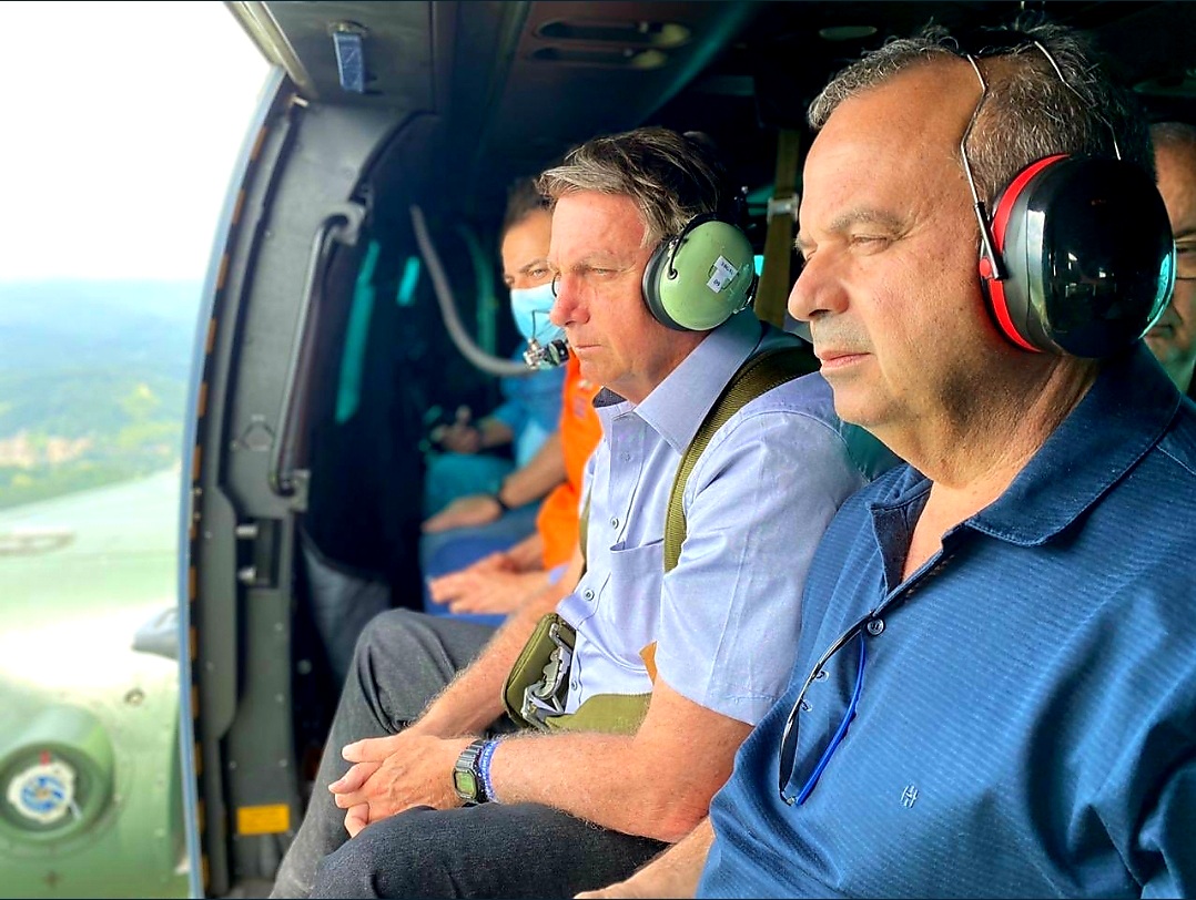 Presidente e ministro sobrevoam SC após desastres causados por temporais