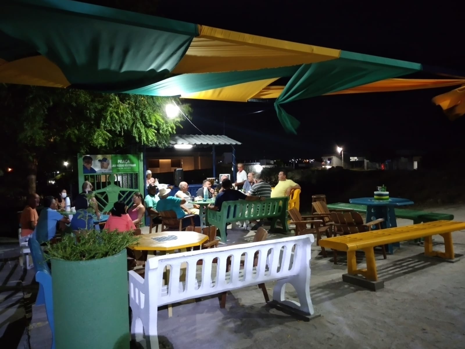 Empresário de Caicó-RN inaugura praça com nome de Jair Bolsonaro