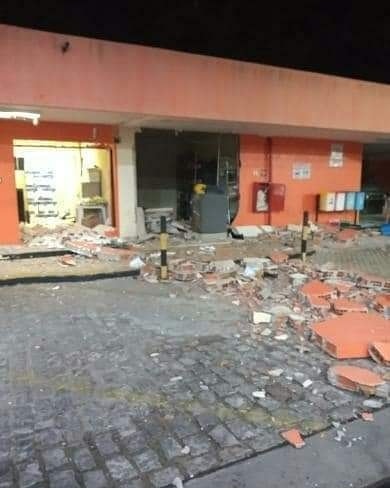Natal: Bandidos tentam explodir cofre e destroem parte de posto de combustíveis