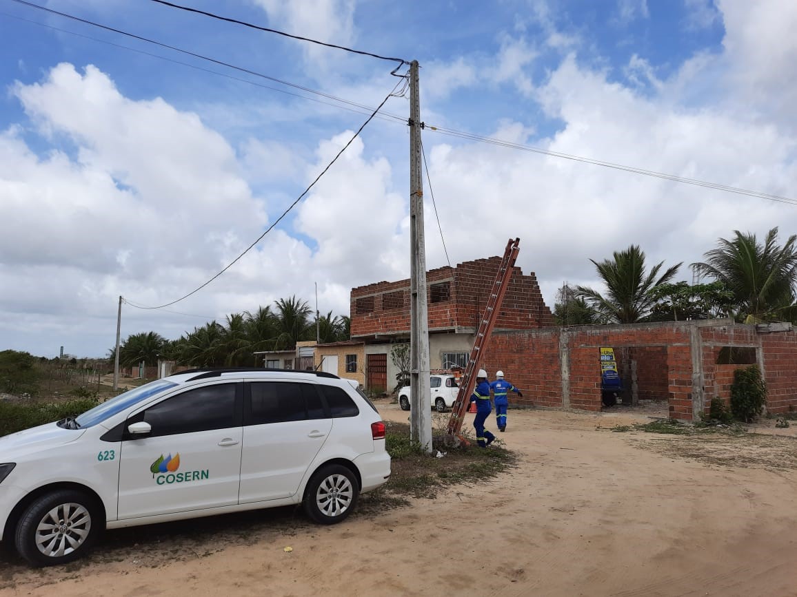 Operação desativa 25 "gatos" de energia em fábricas e depósitos de gelo no RN