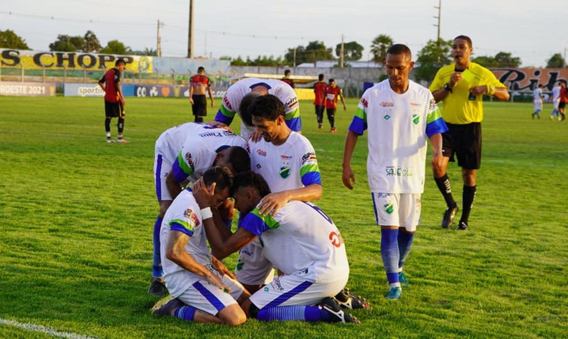Copa do Nordeste: Altos-PI bate Globo-RN antes de decisão na Série D