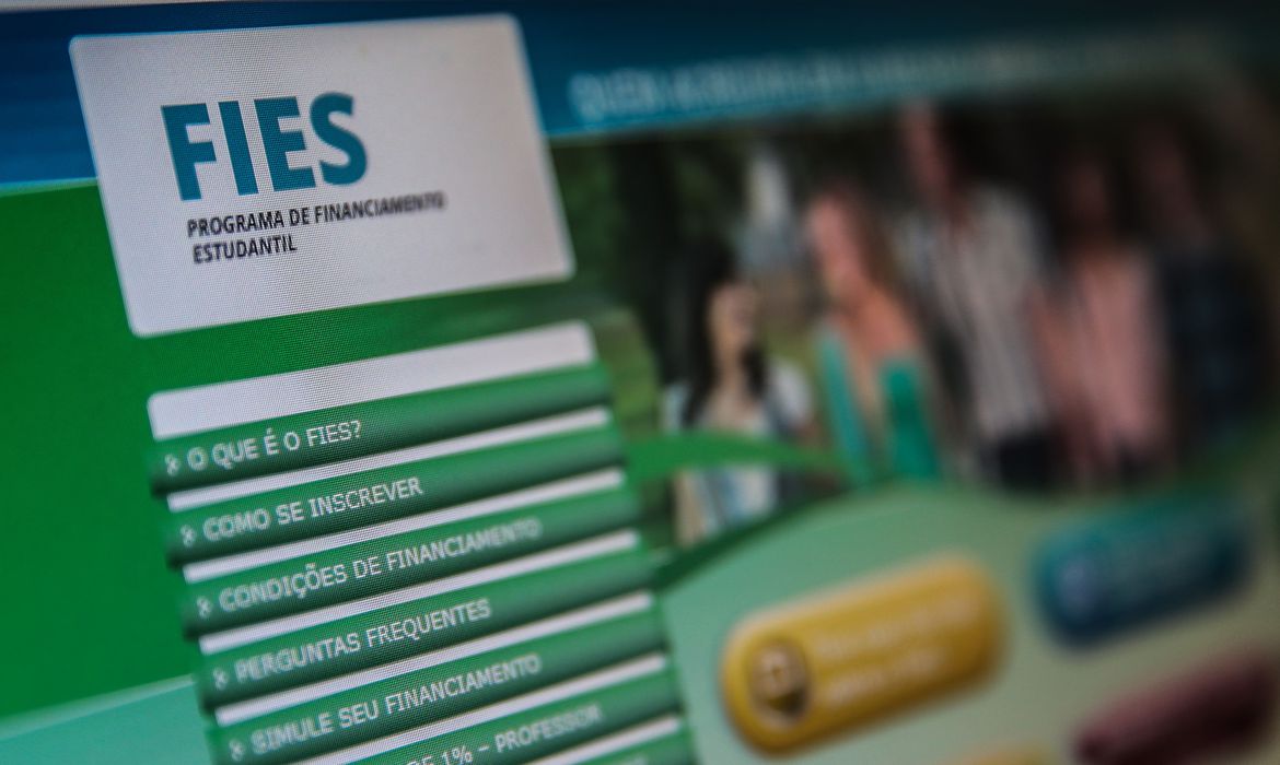 Prorrogado prazo para validar documentos usados em inscrição no Fies
