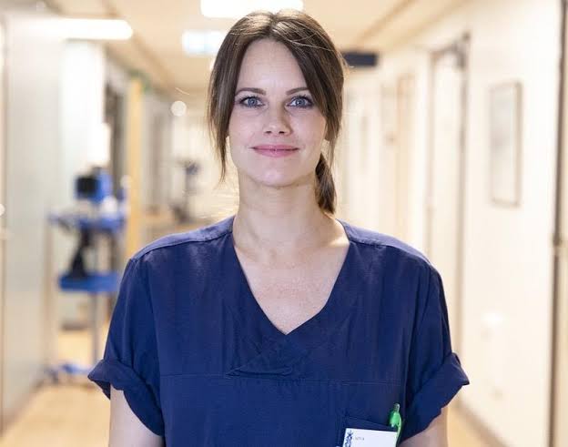 Princesa sueca foi voluntária em hospital durante pandemia