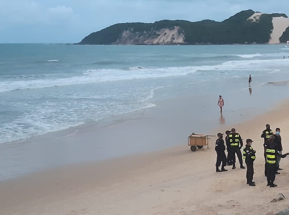 Homem morre afogado na praia de Ponta Negra