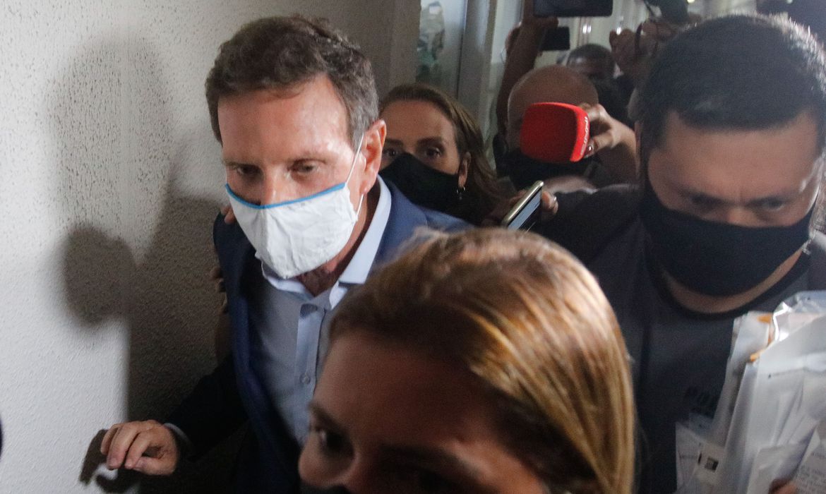 Mais 2 investigados por propina na prefeitura do Rio vão para prisão domiciliar