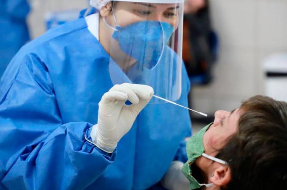 Casos de covid caem no país na semana do Natal, enquanto RN tem aumento de 36%