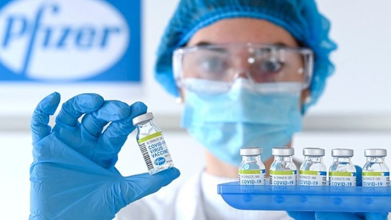 Vacina da Pfizer contra covid-19 é a 1ª a ter uso emergencial aprovado pela OMS