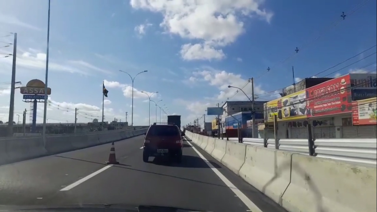 VÍDEO: Viaduto do Gancho de Igapó é liberado parcialmente para o tráfego