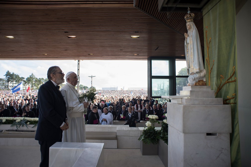 Médico do papa Francisco morre por complicações da Covid-19