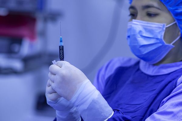 Confira a eficácia das principais vacinas contra a covid-19
