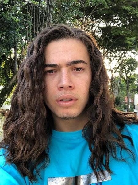 Whindersson anuncia doação de oxigênio para Manaus e cobra famosos