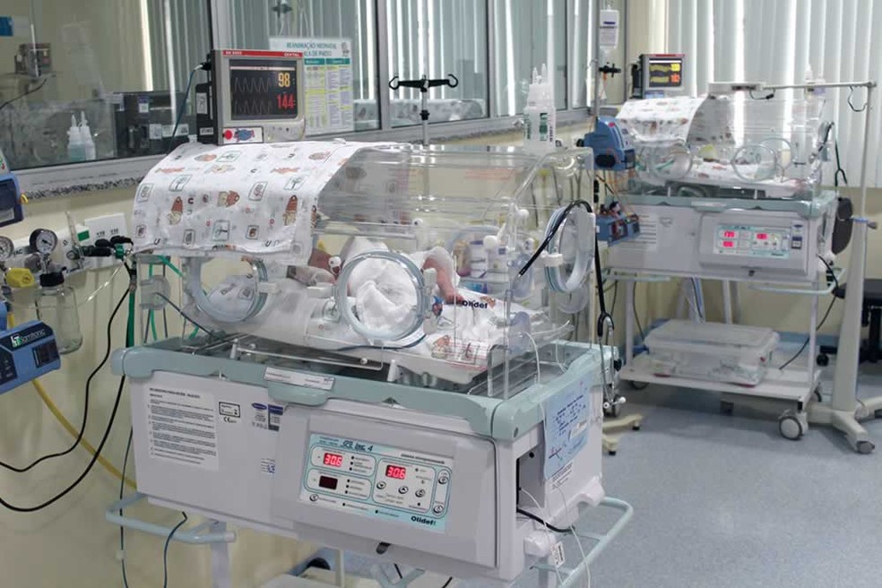 Saúde consegue oxigênio para manter bebês internados em Manaus por 48h