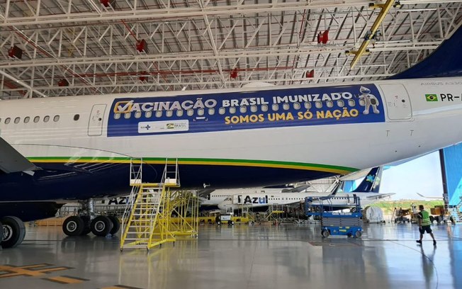 Bolsonaro confirma adiamento e afirma que voo para Índia parte em '2 ou 3 dias'