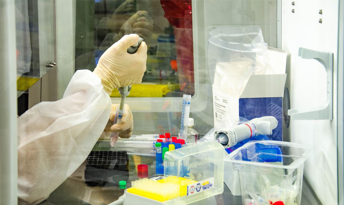 Ministério da Saúde confirma reinfecção com nova variante do coronavírus no AM