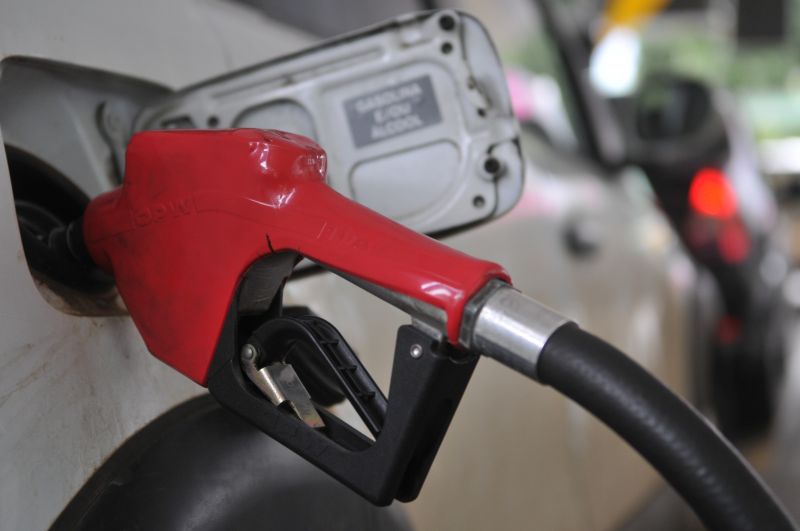 Petrobras anuncia novo aumento de mais de 8% na gasolina
