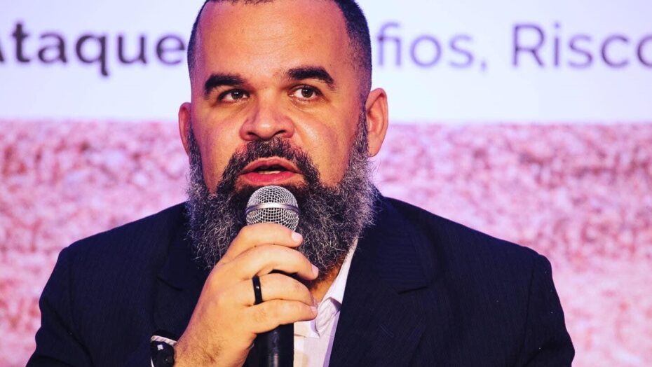 Professor acusado de assédio na UFRN diz sofrer de depressão e se defende