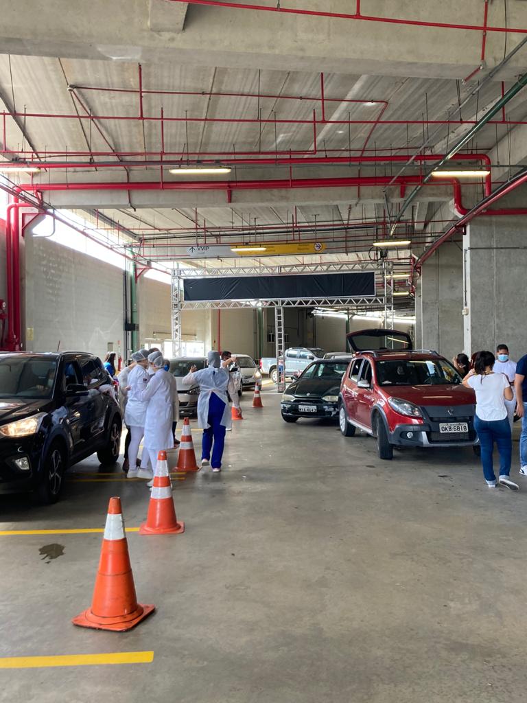 Pontos “drive-thru” de vacinação vão funcionar nesta sexta em Natal