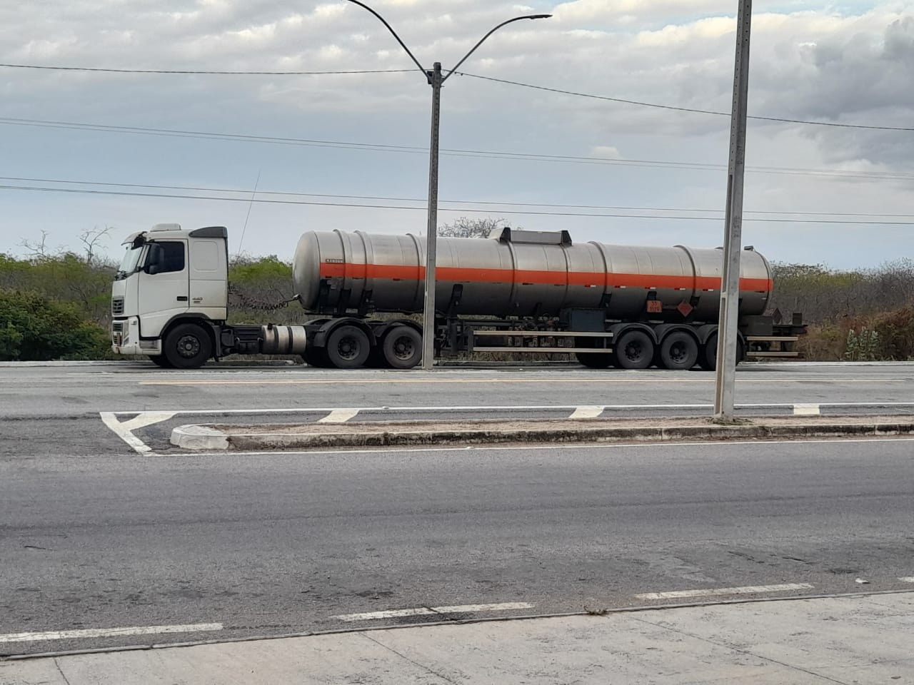 Carreta com 35 mil litros de álcool e avaliada em R$ 82 mil é apreendida no RN