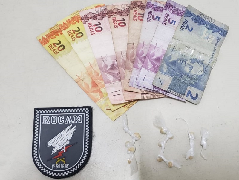Suspeito de tráfico é preso com porções de crack na Zona Norte de Natal