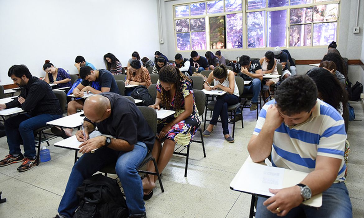 Terminam hoje as inscrições para o Encceja 2020