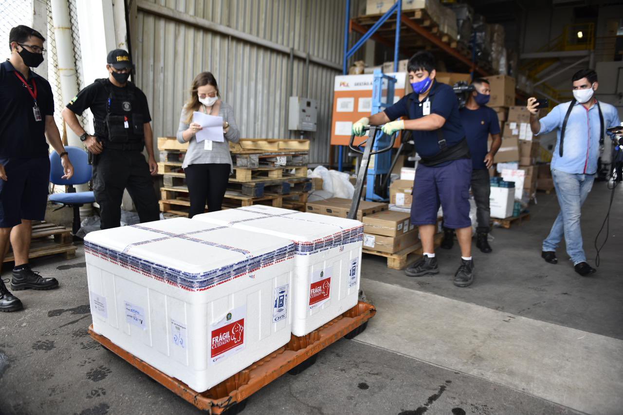RN recebe 3º lote de vacinas com mais 14,6 mil doses da CoronaVac
