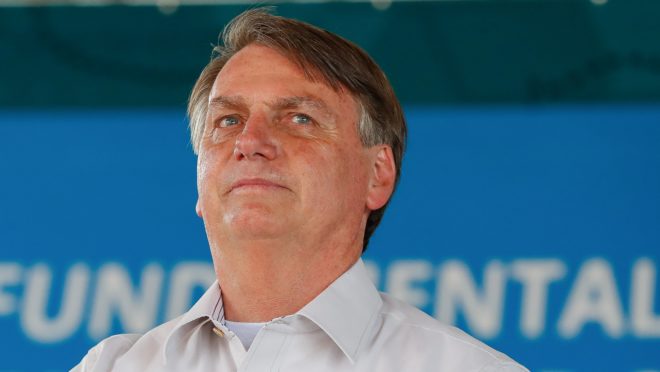 Bolsonaro sinaliza filiação a novo partido em março