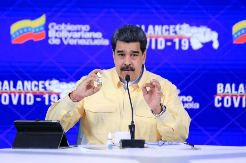 Maduro anuncia 'gotas milagrosas 100% eficazes' contra o coronavírus