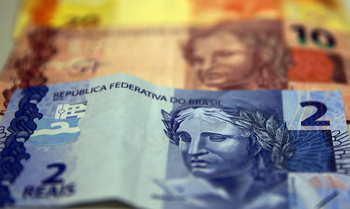 Governo pagará de uma só vez auxílio para mais 196 mil brasileiros