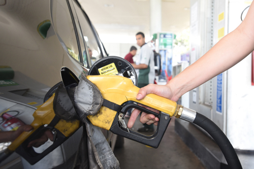 Novo reajuste de 5% na gasolina e de 4,4% no diesel vale a partir de hoje