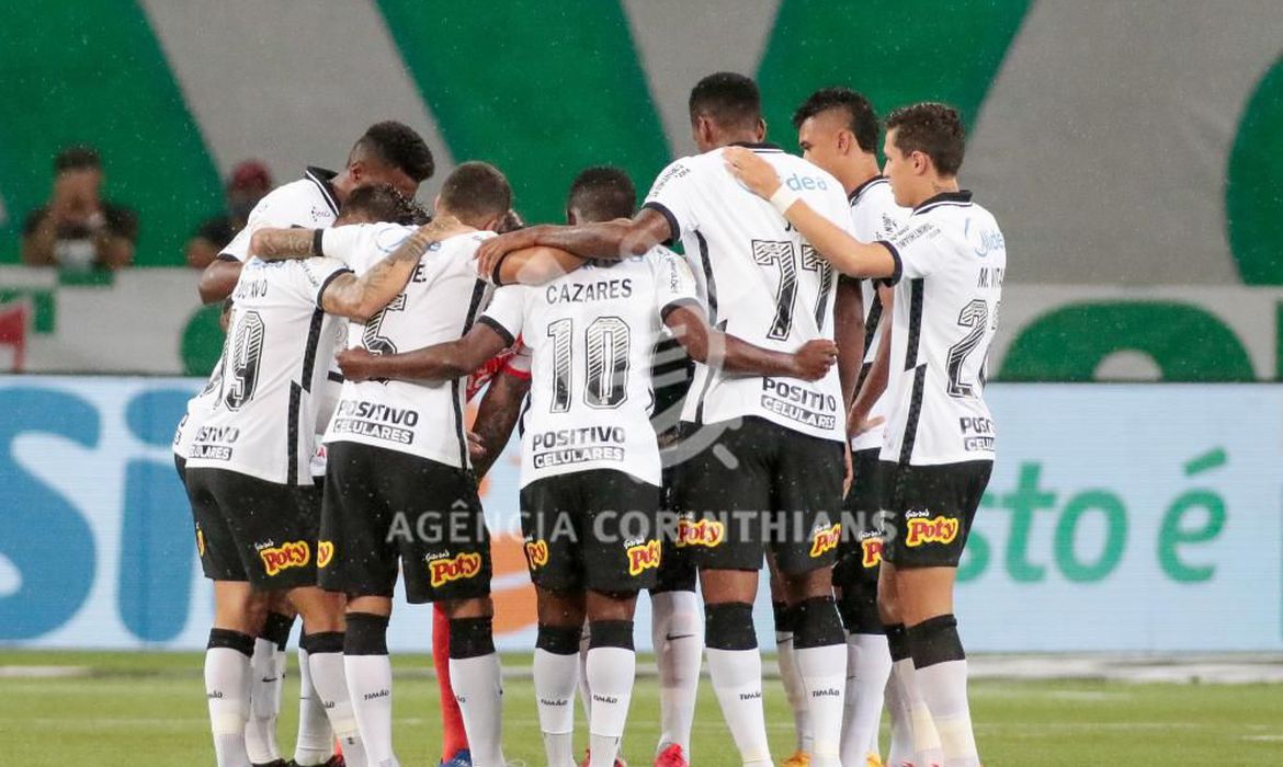 Time da Série A vive surto de covid-19, com dez jogadores infectados