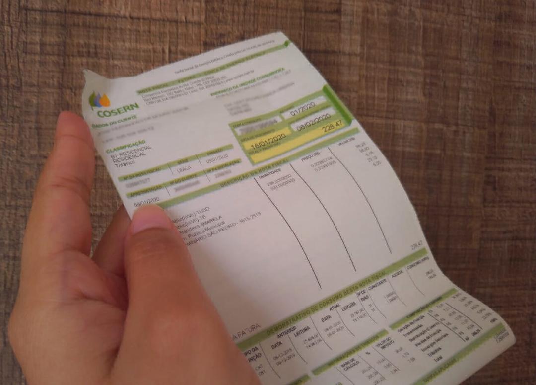 Saiba como receber R$ 20 de desconto ao pagar conta de energia no RN