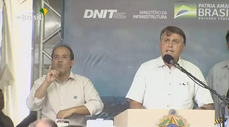 Bolsonaro critica medidas restritivas: 'O lockdown nos leva para a miséria'