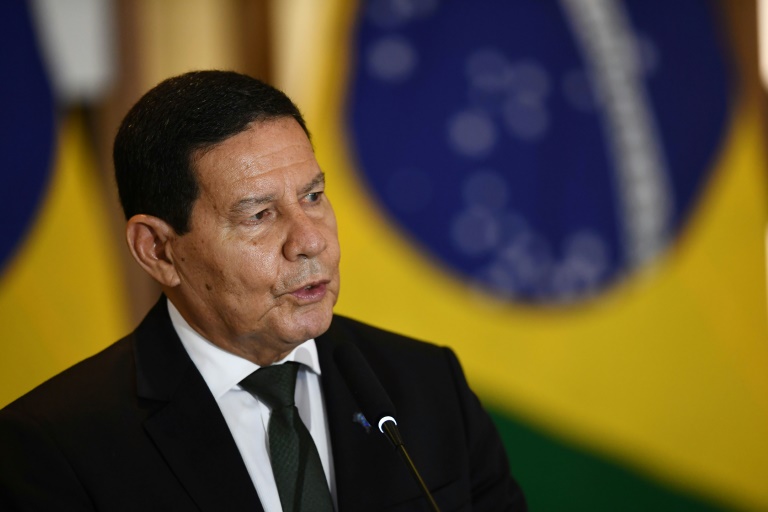 Mourão nega articulação contra Bolsonaro: 'Lealdade é virtude'