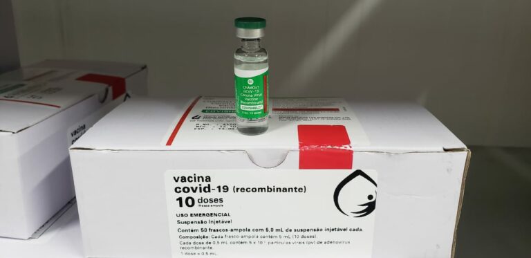 Agência europeia recomenda aprovação da vacina de Oxford
