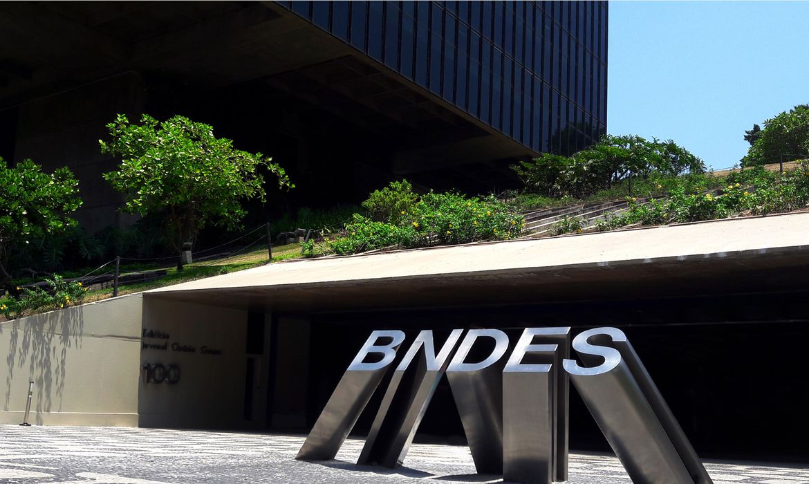 BNDES antecipa pagamento de R$ 38 bilhões ao Tesouro