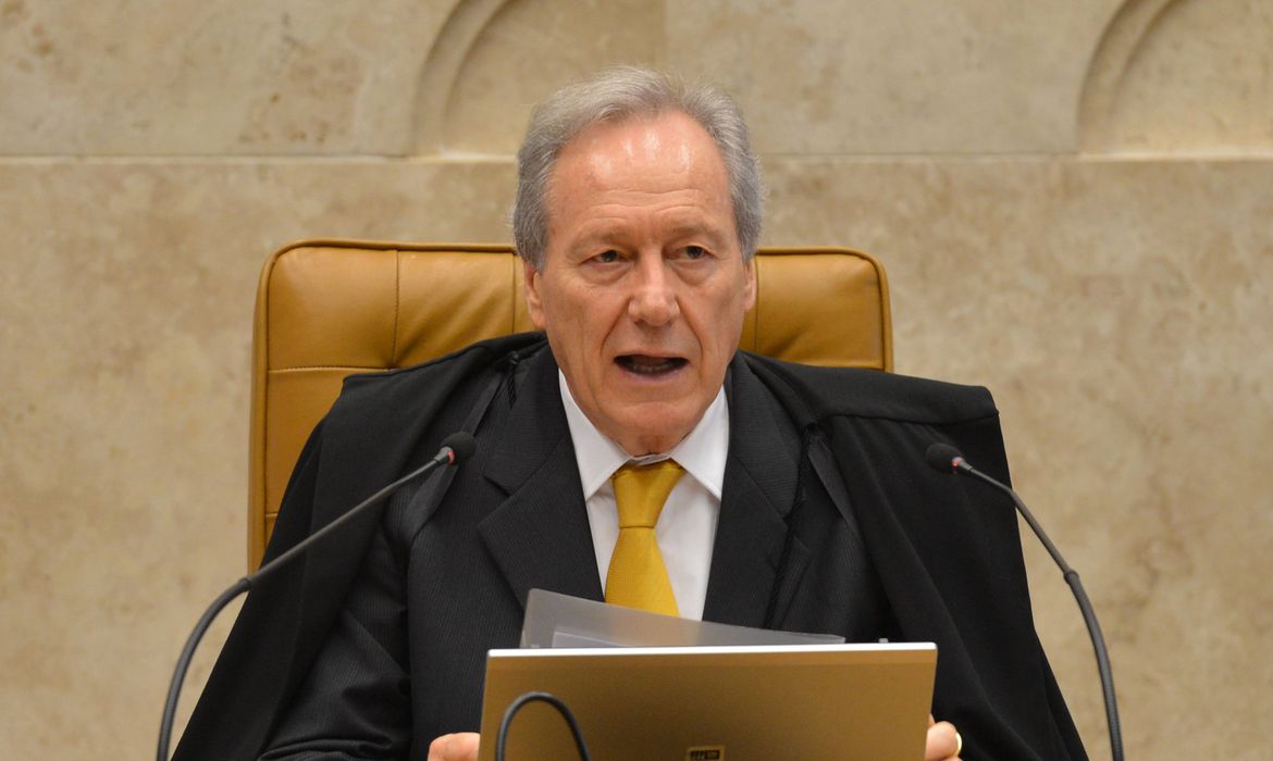 Lewandowski libera conversas entre Moro e procuradores; leia na íntegra