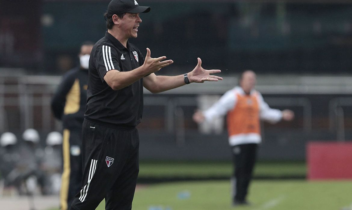 Após nova derrota, treinador de clube da série A é demitido