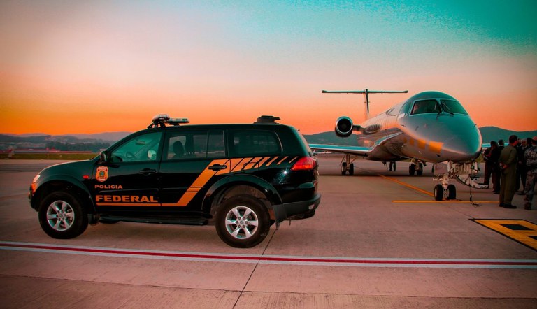 PF investiga suspeita de tráfico internacional de drogas em aviões da FAB