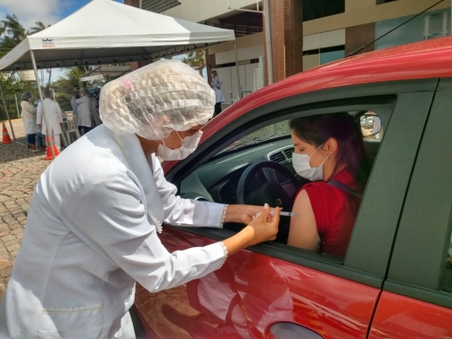 Sesap define data para aplicação de segunda dose da Coronavac; confira