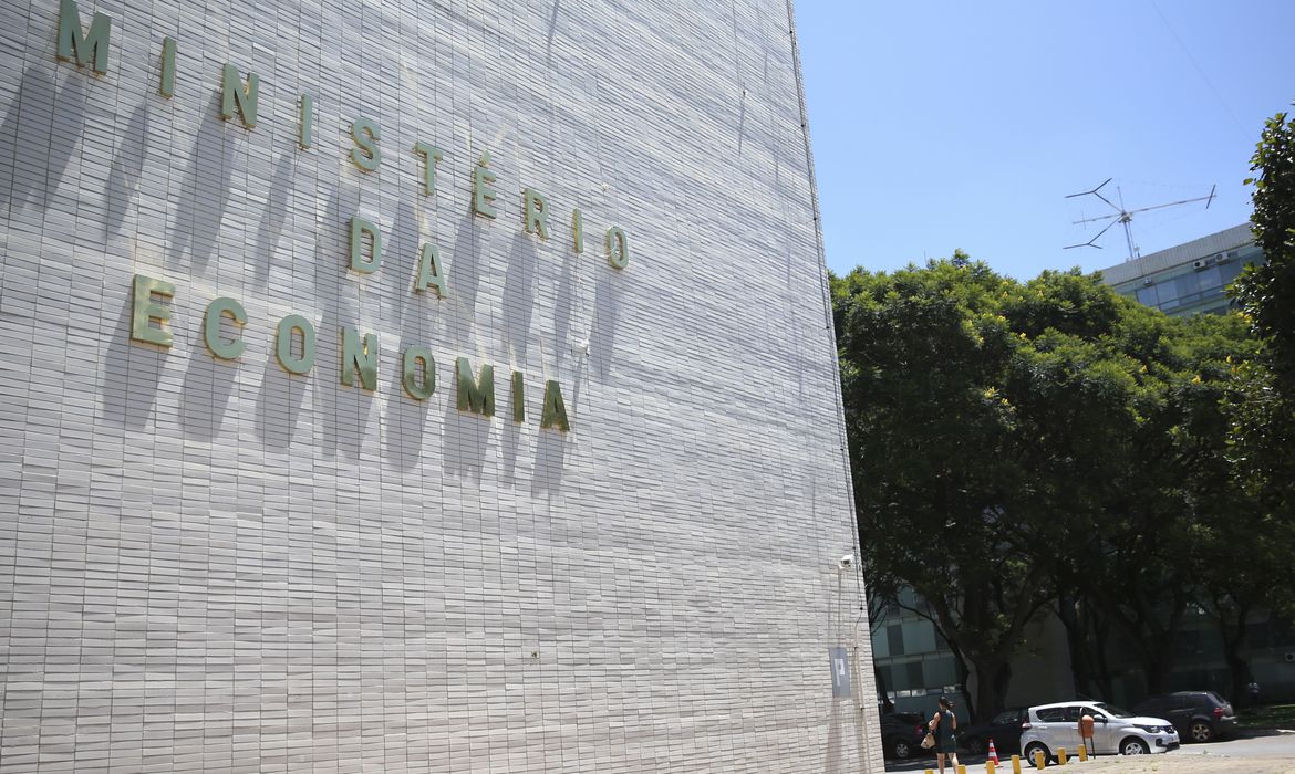 Estatais que dão prejuízo sugam R$ 17 bilhões do Tesouro Nacional por ano