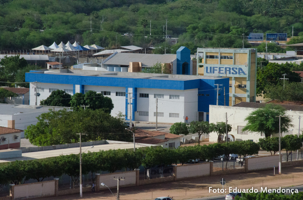 Ufersa abre vagas para professor substituto; salários de até R$ 6,2 mil