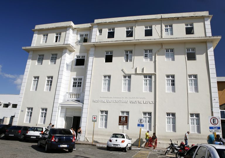Covid: mais dois pacientes de Manaus recebem alta do Onofre Lopes